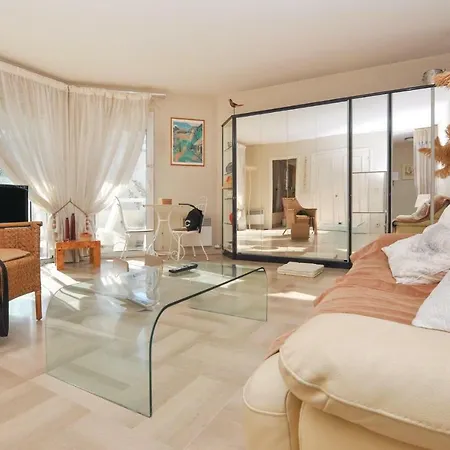 Awesome In With Kitchen Apartment